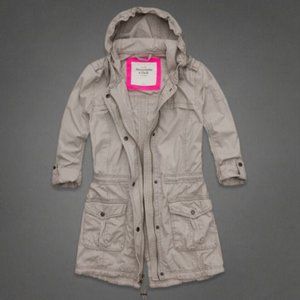 Abercrombie & Fitch beige anorak windbreaker jacket